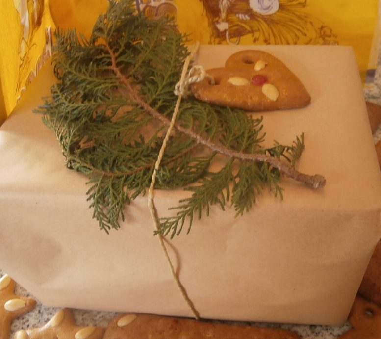 https://brotkunst-dreschflegel.de/wie-verpacken-sie-ihre-weihnachtsgeschenke-natuerlich-oekologisch-einwandfrei/